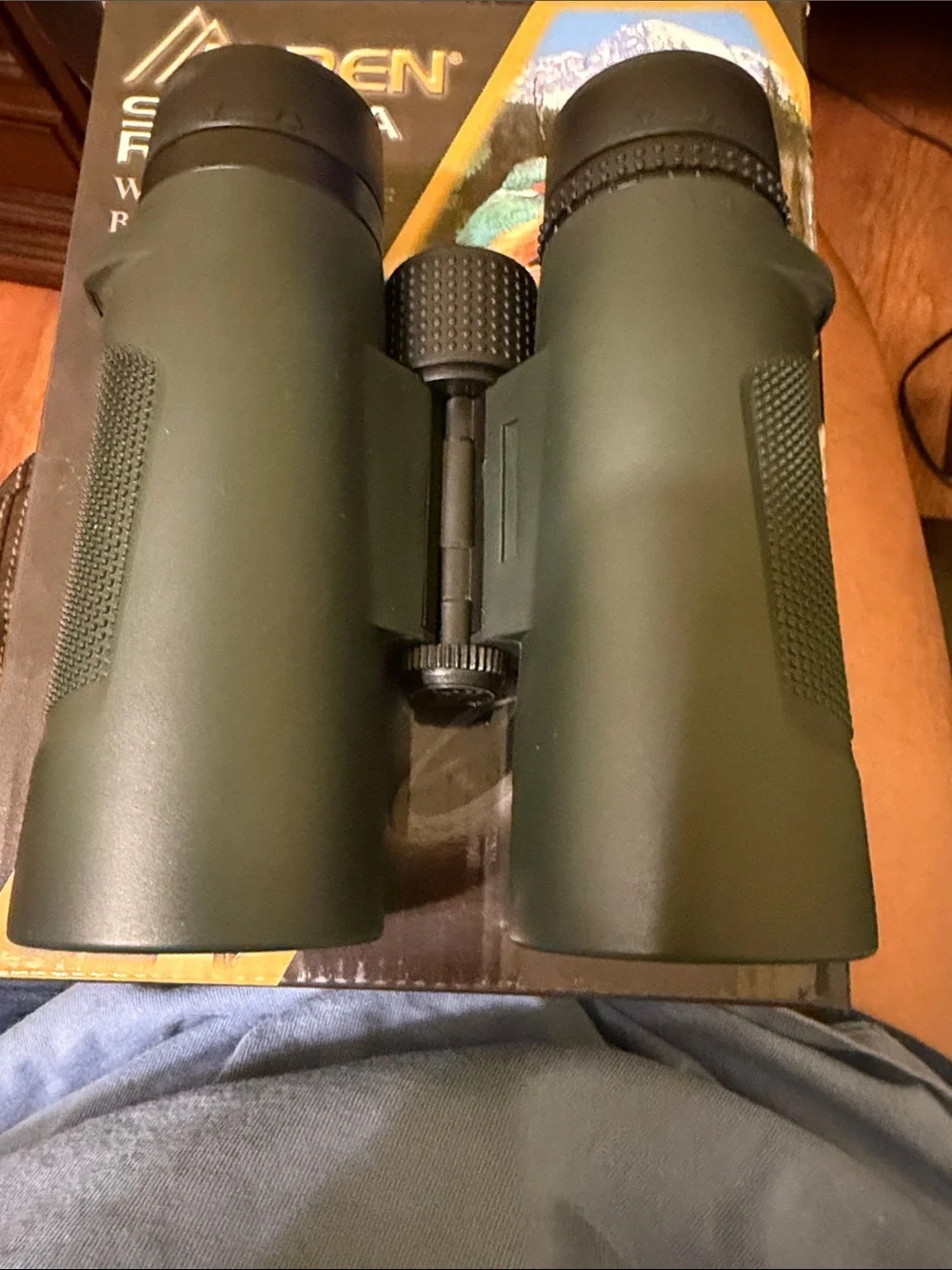 Shasta Ridge Waterproof Binoculars — Black
